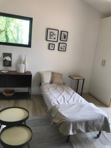 Petit Mas Provençal: Cozy Forest Retreat with Jacuzzi and Pool Saint-Paul-en-Foret Exterior photo